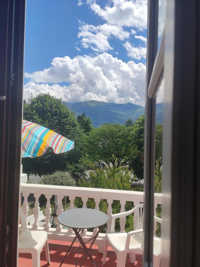 Studio Avec Terrasse Vue Tourmalet Dans Villa Historique "Victoria" Argeles-Gazost Bagian luar foto
